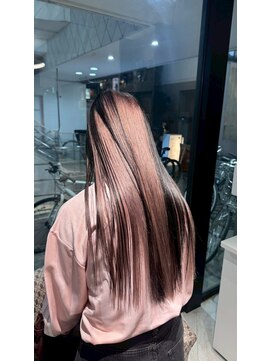 アース エレガンス 吉祥寺店(EARTH Elegance) ピンク×ブラックの洗練アンブレラカラー