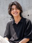 センターパートウルフ ×アップバング縦落ちサーフカールパーマ