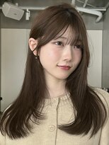 テクネ 天神大名(techne)&nbsp;天神大名今泉ハッシュカットバタフライカットグレーアッシュヘア