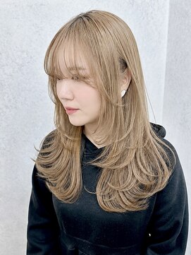 ヌフ(neuf) ミルクティーベージュ×顔まわりレイヤー|ケアブリーチ
