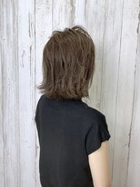 シューフルール(chou-fleur)&nbsp;アッシュで透明クールな外ハネボブ