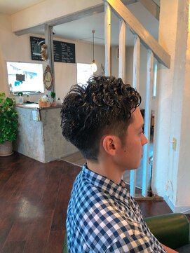 リンネ ヘアサロン(linne hairsalon) メンズツーブロックパーマスタイル