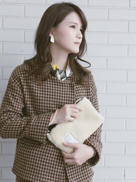 ノイン(noine) ファッションでも色っぽさを出すため。