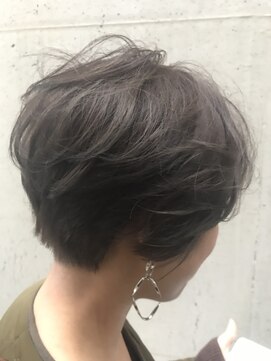 ヘンリエッタ 自由ヶ丘(Henrietta) ショートボブ　アッシュバイオレット