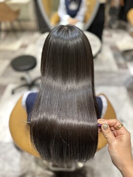 ロンド ロビン 栄(Lond robin) 【Lond robin】清水 美冴 艶髪/艶カラー/酸性縮毛矯正/髪質改善