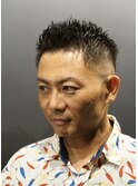 フェード　ビジネススタイル　短髪　スーツに合う