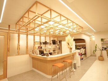 ボンドコネクト(BOND CONNECT)の写真/ケアの行き届いた美髪でワンランク上の洗練スタイルへ！大人女性の魅力を引き出してくれる本命サロン♪