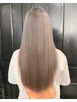 トラ バイ プティパ(Tora by petit pas)&nbsp;☆ハイ透明感シルバーカラー☆