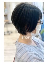 ヴィータ 白金(vi ta)&nbsp;丸みナチュラルショートボブ