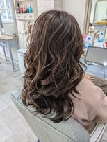 アウリイバイイルヘアー(Aulii by illu hair) 動きのあるナチュラルハイライト×シアベージュ◇