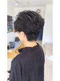 パーマでハンサムショート