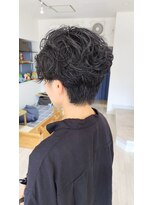 アオイ(Aoi)&nbsp;パーマでハンサムショート