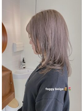 ウィットサークル(wit circle) フォギーベージュカラー