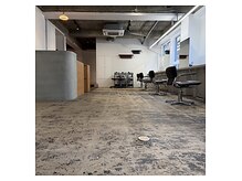 レコード(record.)の雰囲気（Instagram @record.ltd_kobe）