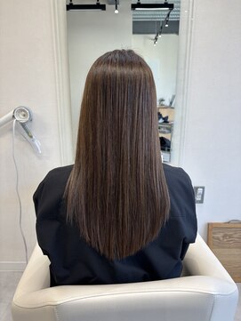 レディオ ザ イシン(LeDio the ISIN) 髪質改善/白髪染め/白髪ぼかし/縮毛正/ヘッドスパ 【星川】