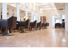 アンボニー(An Bonny)の雰囲気(11席の広々とした上質空間で、ゆったり過ごす大人時間。)