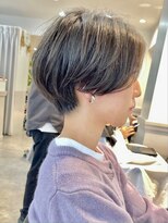グラフ 鎌倉(GRAFF) 大人可愛い20代30代40代前下がりハンサムショート【GRAFF鎌倉】