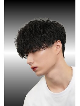 グロウ 天神店(growth)の写真/【メンズのトレンド発信☆】周りと一歩差を付けるパーマなら"growth"[韓国/ニュアンスパーマ/波巻きパーマ]