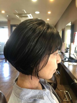 美容室 プラス ワン(PLUS ONE) 前下がり丸みショートボブ+髪質改善トリートメント