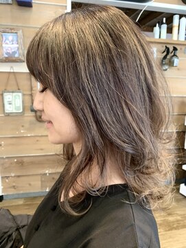 ヘアー トライベッカ(Hair Tribeca) グレージュのグラデーションカラー