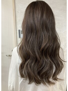 ロミータ by P.C.H(Lomita) シルバーベージュ