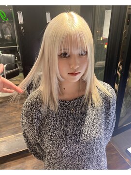 ガルボ ヘアー(garbo hair) ホワイトベージュ10代20代30代ブロンドヘアー人気