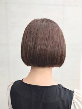 ノミネーション(Nomination) 切りっぱなしボブ