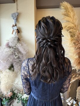 ヘアクリエイションソウル(Hair creation Sowl) 【Sowl】ルーズハーフアップアレンジ