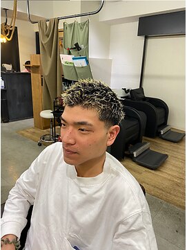 クフィア メンズヘアー カンポ 天王寺店(CUFFIA MEN'SHAIR CAMPO) スペインカールベリーショート/ダークアッシュ/刈り上げ