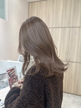 ウェイズトウキョウ 新宿店(Ways TOKYO) 柔らかくすみベージュ