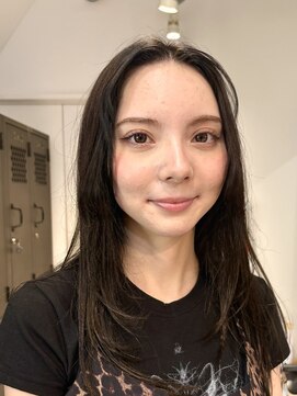 ナループロアツム(Nalu pu loa Tsum) ミディアムレイヤー/顔まわりレイヤー/ミディアムヘア