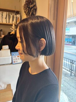 エピ バイ ラトット(epi by Latot)の写真/「扱いやすさ」「再現性の高さ」でお客様から圧倒的な支持率を誇るLatotの《似合わせ顔周りカット》*