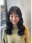 ミディアム×フェイスレイヤー×大きめパーマ