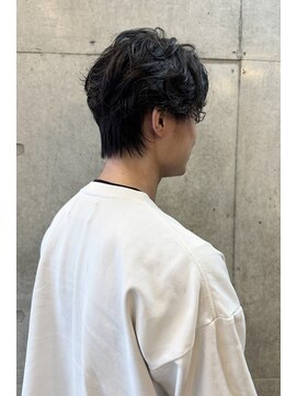 ファム(FAM) パーマ くせ毛 センターパート スパイラルパーマ 中目黒