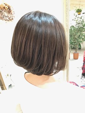 カームヘアー(CALM HAIR) 艶ボブ