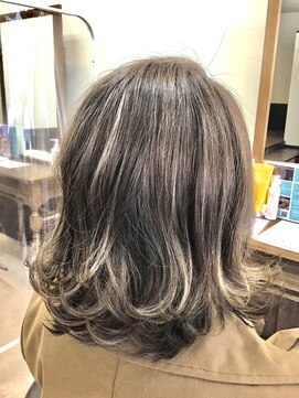 アンドコーカラーデザイン(&Co color design) ハイライトを活かしたオシャレ染め