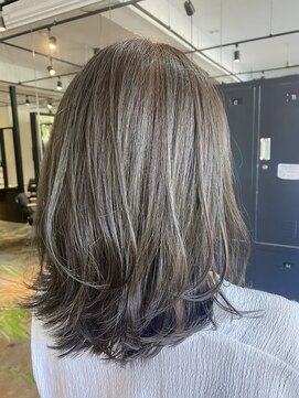 フェリア ファム 桃山台(FERIA fam) カーキグレージュ/ハイライト/くびれミディ