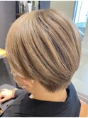 オシャレ刈り上げショート! 襟足スッキリハンサムショート