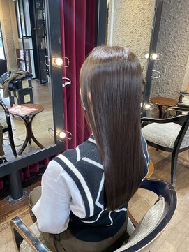 アプレスト(A Presto) 艶髪ロングストレート