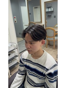 エクシア 西梅田店(EXCIA) 毛流れセンターパート