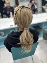 ホワイト 錦2号店(White)&nbsp;編み込みローポニー♪
