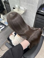 シンシア ドゥエ 新宿(CYNTHIA DUE)&nbsp;【CYNTHIA/saaya】 オリーブベージュ/小顔に見せるヘア