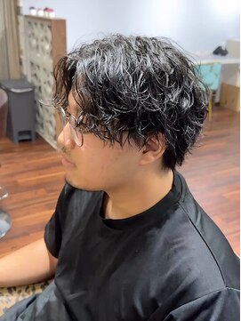 リ メイロ(Re.Meiro) 波巻きスパイラル【メンズ/パーマ/眉毛/沖縄市/美里】