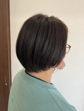 アリー(Ari-) 大人ショートボブ