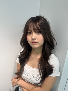 ロンドルピナス 小倉(Lond Lupinus) ミディアムレイヤーカット/似合わせカット/大人ガーリー/20代