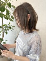 ミント(mint) ☆オリーブベージュ☆ブリーチなしダブルカラー☆レイヤーカット