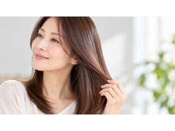 ファスト ザ・ビッグヤス古市店(FAST)の写真/【根元￥3,080／全体￥3,520～】忙しい毎日に、約60分の白髪メンテナンス♪