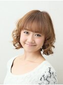 シフォンカール＆カラーのミディアムボブ