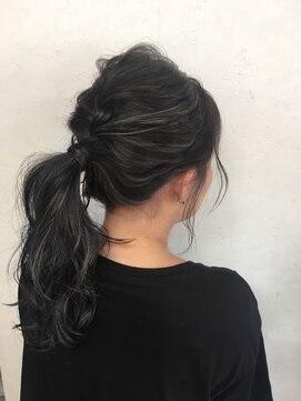 アブー(Aboo) 外国人風ハイライト＋ヘアアレンジ