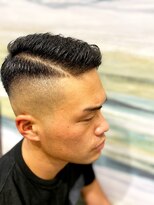 チョキチョキヤサン(ChokiChokiyasan)&nbsp;スキンフェード 短めパートスタイル.